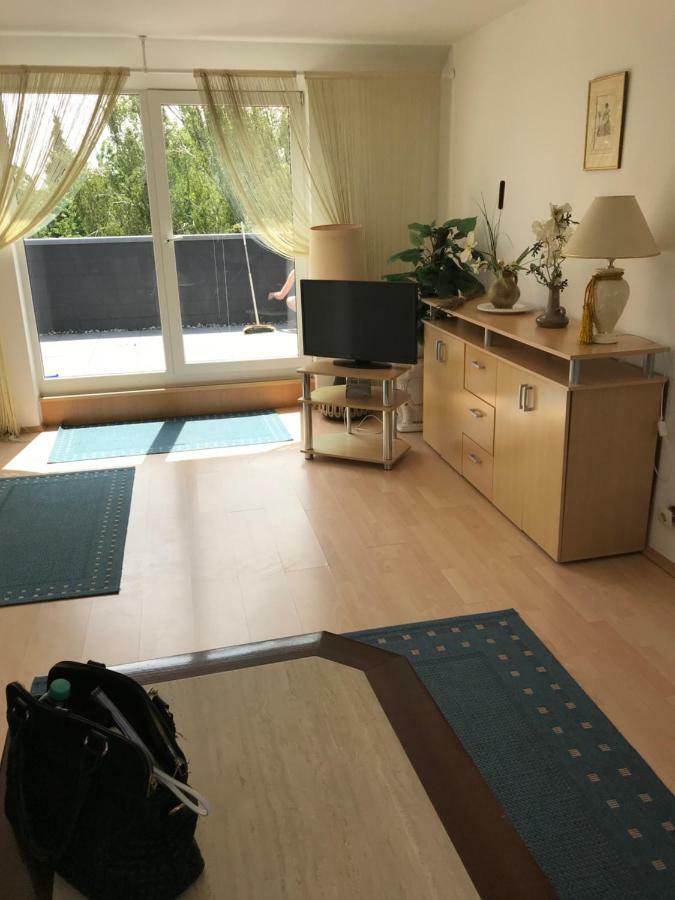Ferienwohnungen In Moenchengladbach Luaran gambar